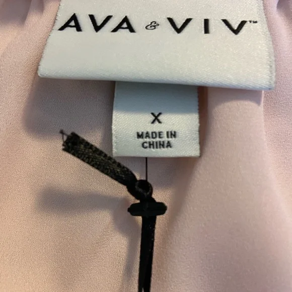 5/$25 Ava & Viv Pale Pink Long Sleeve Blouse - Picture 7 of 11